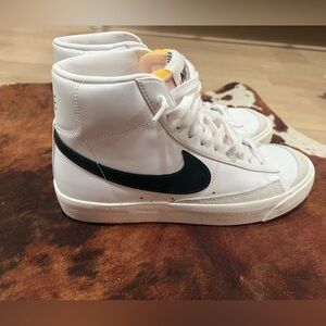 Nike | Blazer Mid ‘77 | W 10 | New